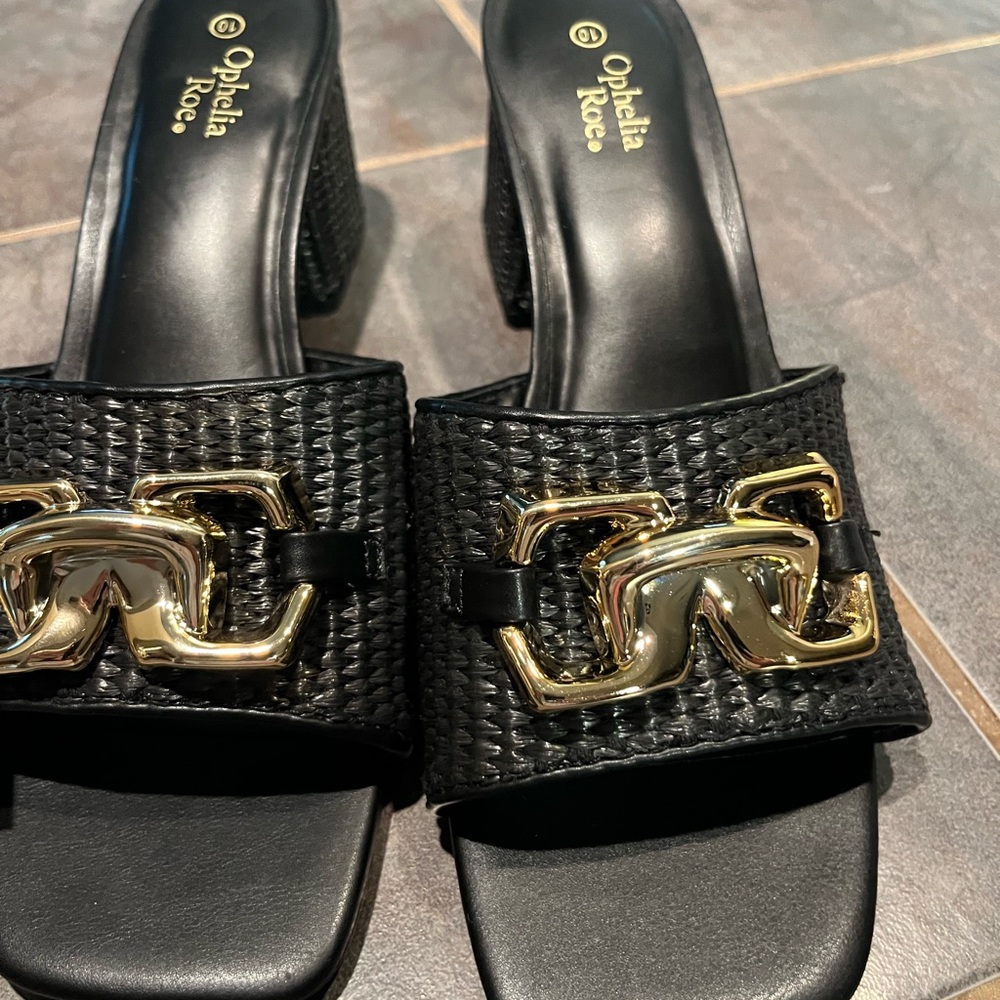 Black and Gold Women's Sandals - Picture 4 of 6